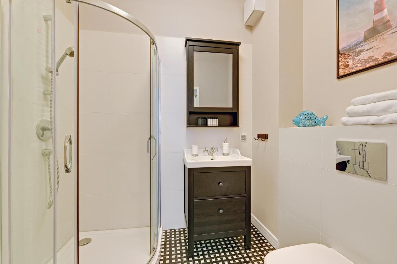 Dom & House Apartment Neptun Park Comfort Danzica Esterno foto